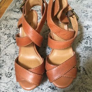 Cognac Gianni Bini Platform Sandals